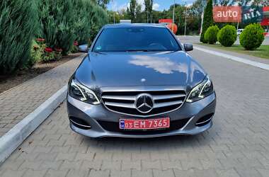 Седан Mercedes-Benz E-Class 2015 в 