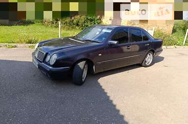 Седан Mercedes-Benz E-Class 1996 в Луцьку