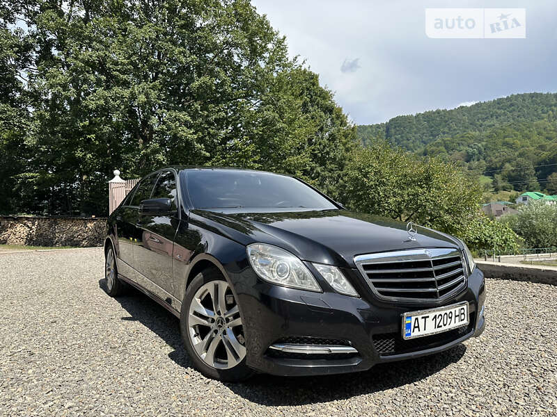 Седан Mercedes-Benz E-Class 2011 в Тячеві