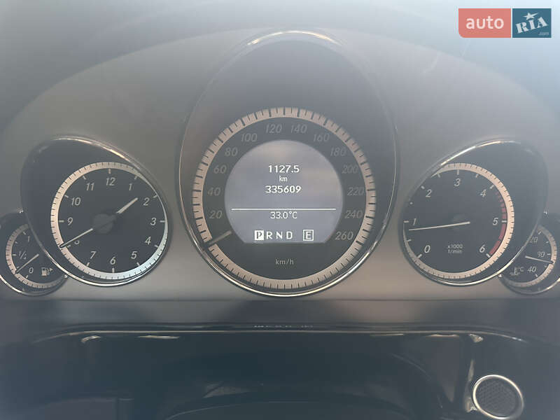 Седан Mercedes-Benz E-Class 2011 в Тячеві