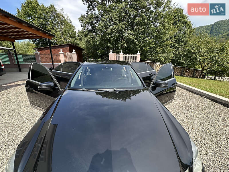 Седан Mercedes-Benz E-Class 2011 в Тячеві