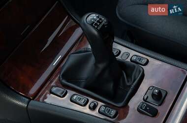 Седан Mercedes-Benz E-Class 2000 в 