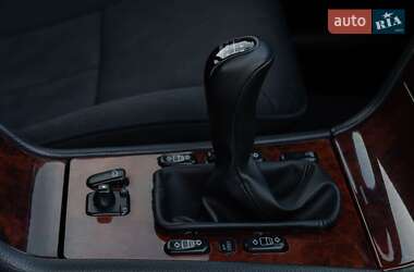 Седан Mercedes-Benz E-Class 2000 в 