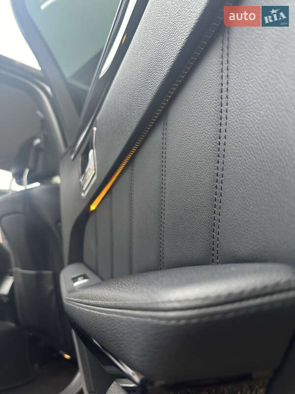 Седан Mercedes-Benz E-Class 2011 в Тячеві