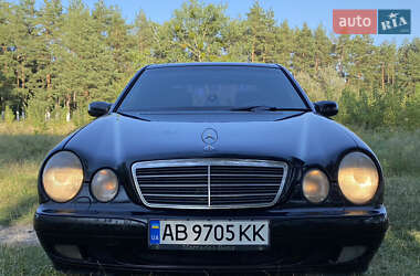 Седан Mercedes-Benz E-Class 2001 в 