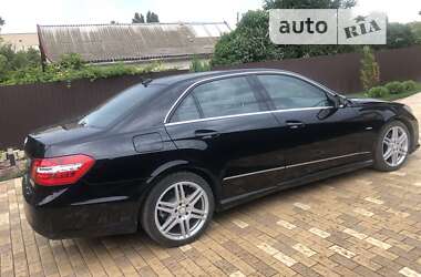 Седан Mercedes-Benz E-Class 2011 в Одесі