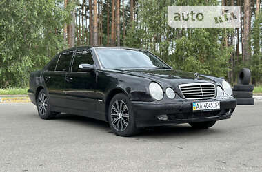 Седан Mercedes-Benz E-Class 2002 в Ірпені