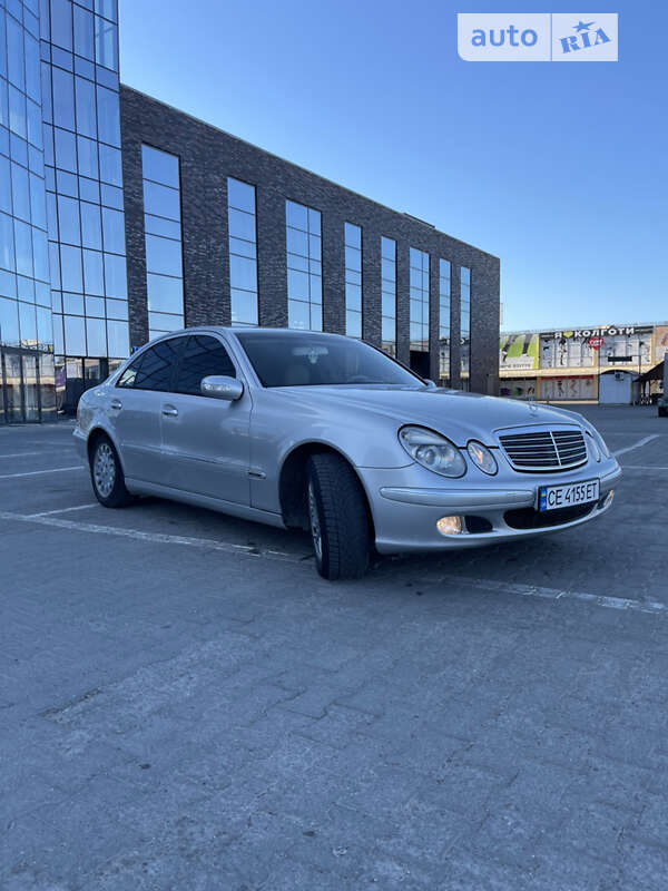 Седан Mercedes-Benz E-Class 2002 в Черновцах