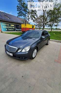 Седан Mercedes-Benz E-Class 2009 в Измаиле