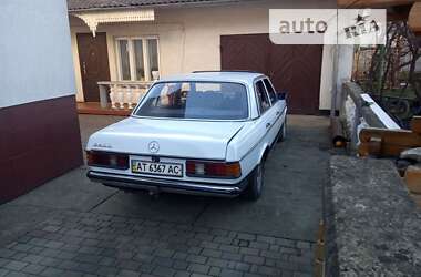 Седан Mercedes-Benz E-Class 1980 в Болехові