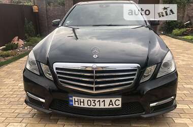 Седан Mercedes-Benz E-Class 2011 в Одессе