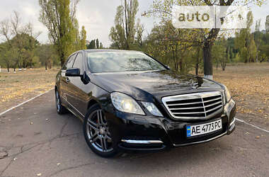 Седан Mercedes-Benz E-Class 2009 в Каменском