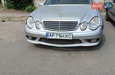 Седан Mercedes-Benz E-Class 2002 в 