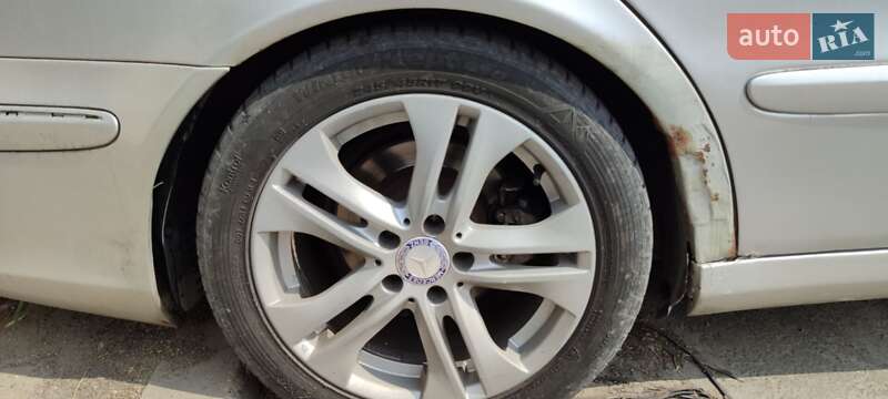 Седан Mercedes-Benz E-Class 2002 в Запоріжжі фото 5 Седан Mercedes-Benz E-Class 2002 в Запоріжжі