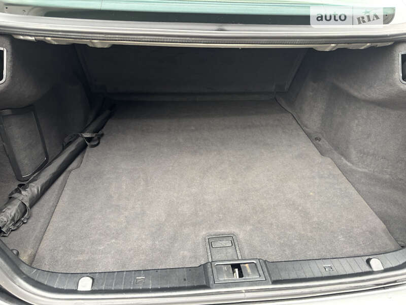 Седан Mercedes-Benz E-Class 2003 в Черкасах