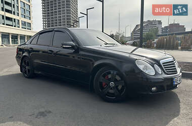 Седан Mercedes-Benz E-Class 2006 в Дніпрі