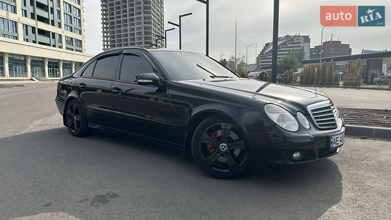 Седан Mercedes-Benz E-Class 2006 в 