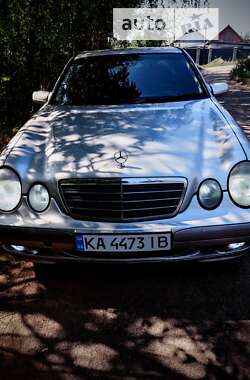 Седан Mercedes-Benz E-Class 2001 в Житомирі