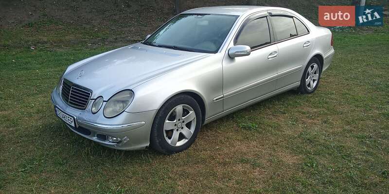 Mercedes-Benz E-Class 2002