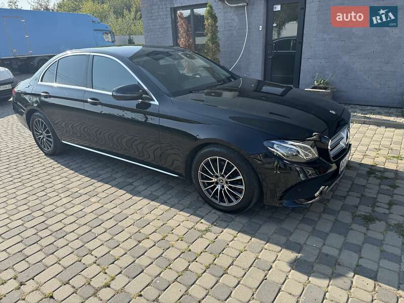 Седан Mercedes-Benz E-Class 2016 в Ивано-Франковске