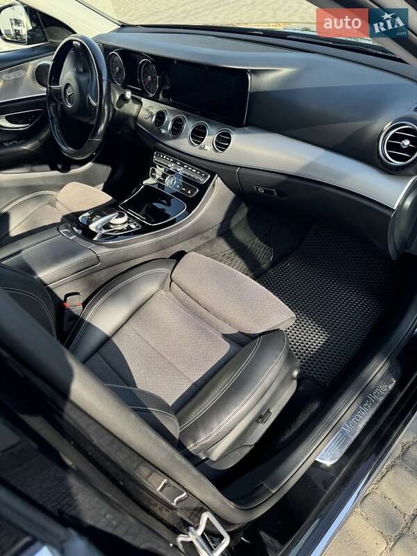 Седан Mercedes-Benz E-Class 2016 в Ивано-Франковске