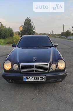 Седан Mercedes-Benz E-Class 1997 в Самборе