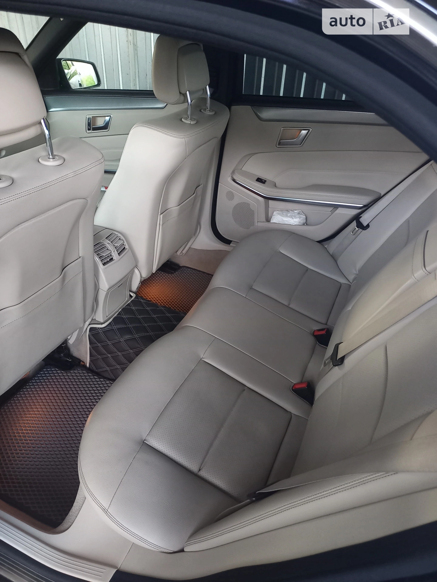 2015 Mercedes-Benz E-klasse - мініатюра 4