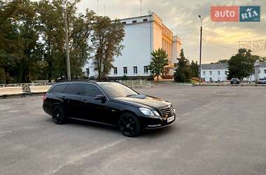 Универсал Mercedes-Benz E-Class 2012 в Житомире