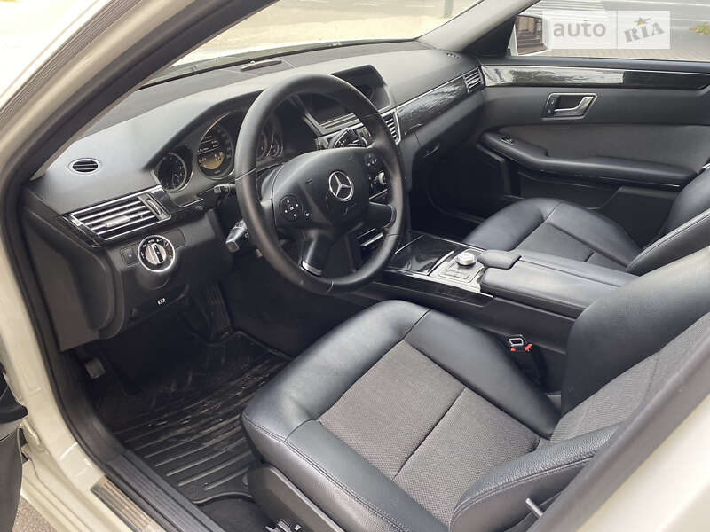 Седан Mercedes-Benz E-Class 2012 в Хмільнику фото 34 Седан Mercedes-Benz E-Class 2012 в Хмільнику