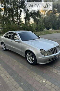 Седан Mercedes-Benz E-Class 2002 в Черновцах