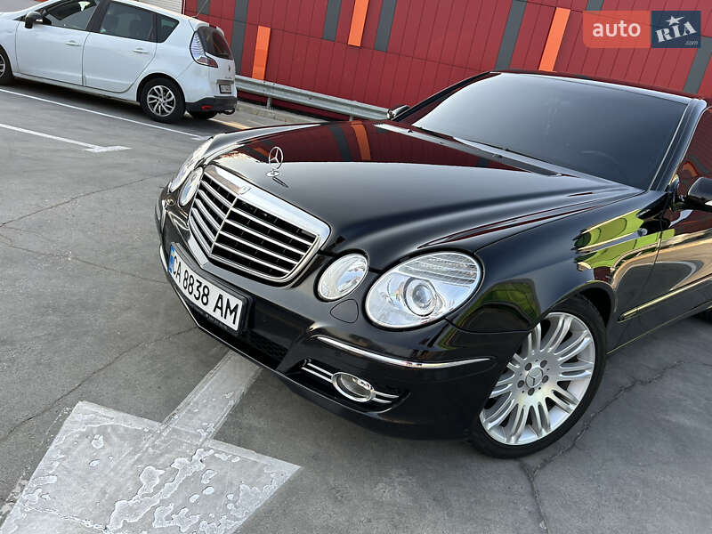 Седан Mercedes-Benz E-Class 2007 в Киеве