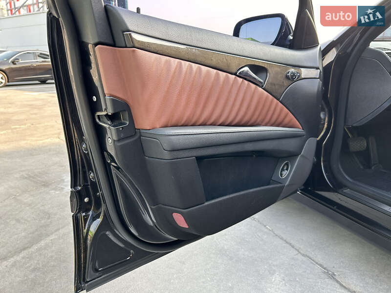 Седан Mercedes-Benz E-Class 2007 в Киеве