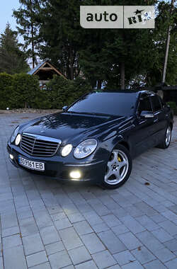 Седан Mercedes-Benz E-Class 2008 в Бучаче