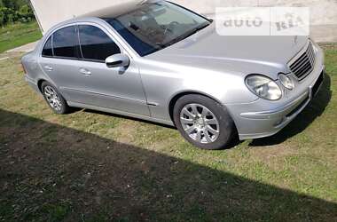 Седан Mercedes-Benz E-Class 2003 в Львове