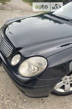 Седан Mercedes-Benz E-Class 2003 в 