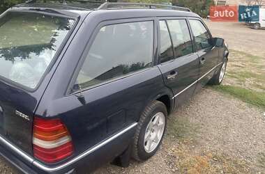 Универсал Mercedes-Benz E-Class 1994 в 