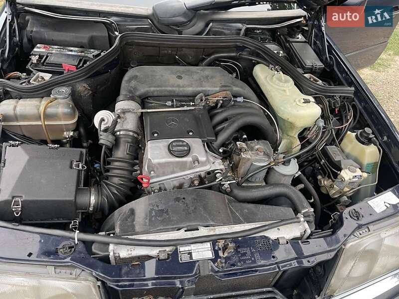Універсал Mercedes-Benz E-Class 1994 в Чернівцях