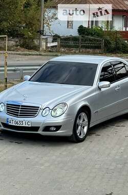 Седан Mercedes-Benz E-Class 2005 в Сокирянах