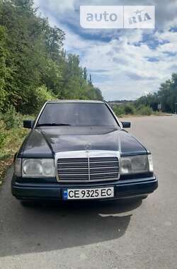 Седан Mercedes-Benz E-Class 1986 в Новоднестровске