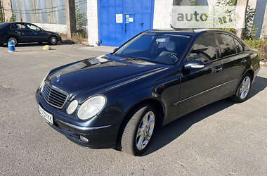 Седан Mercedes-Benz E-Class 2004 в Херсоне