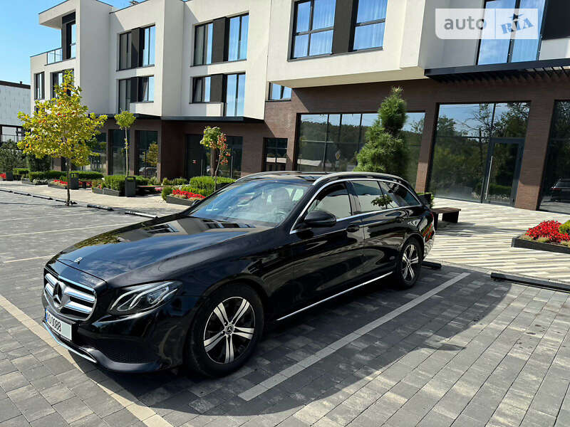 Універсал Mercedes-Benz E-Class 2016 в Ужгороді