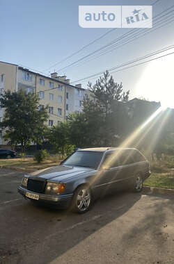 Універсал Mercedes-Benz E-Class 1986 в Жовкві