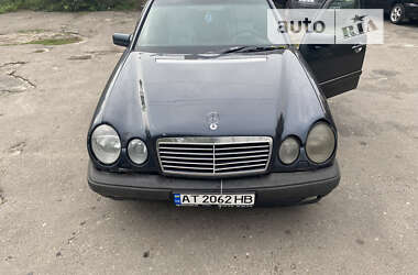 Седан Mercedes-Benz E-Class 1998 в Львове