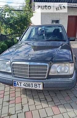 Седан Mercedes-Benz E-Class 1995 в Ивано-Франковске