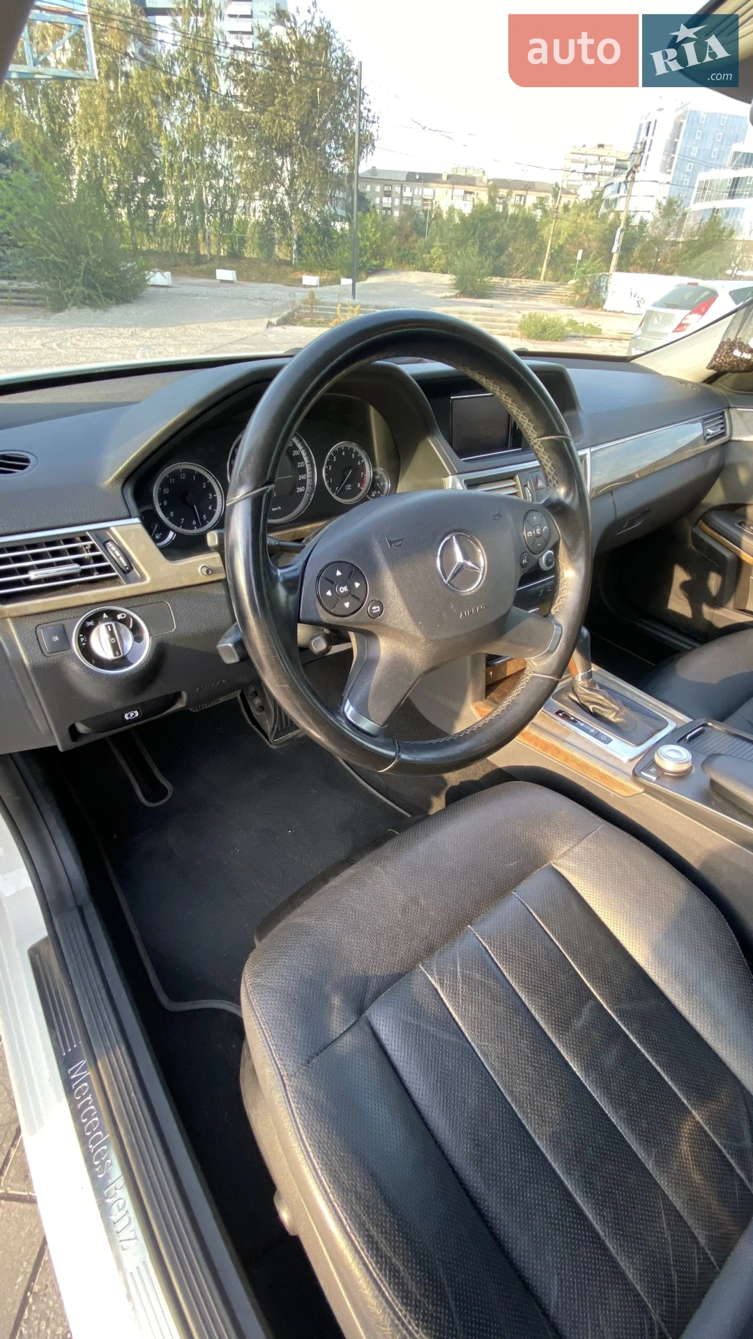 2010 Mercedes-Benz E-klasse - мініатюра 11