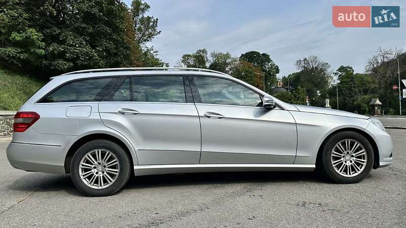 Универсал Mercedes-Benz E-Class 2011 в Киеве