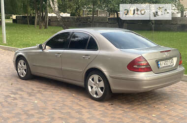 Седан Mercedes-Benz E-Class 2004 в Києві