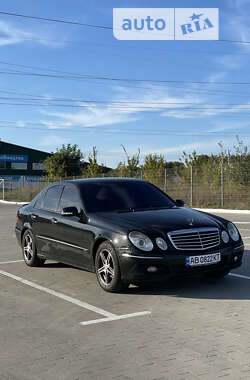 Седан Mercedes-Benz E-Class 2008 в Виннице