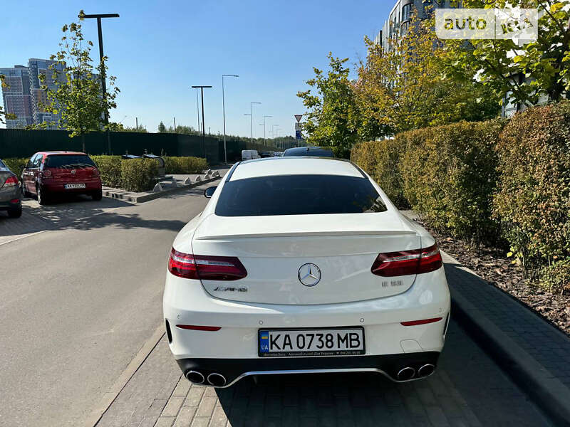 Купе Mercedes-Benz E-Class 2019 в Києві фото 6 Купе Mercedes-Benz E-Class 2019 в Києві