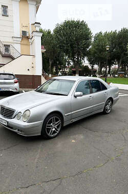 Седан Mercedes-Benz E-Class 2000 в Одессе